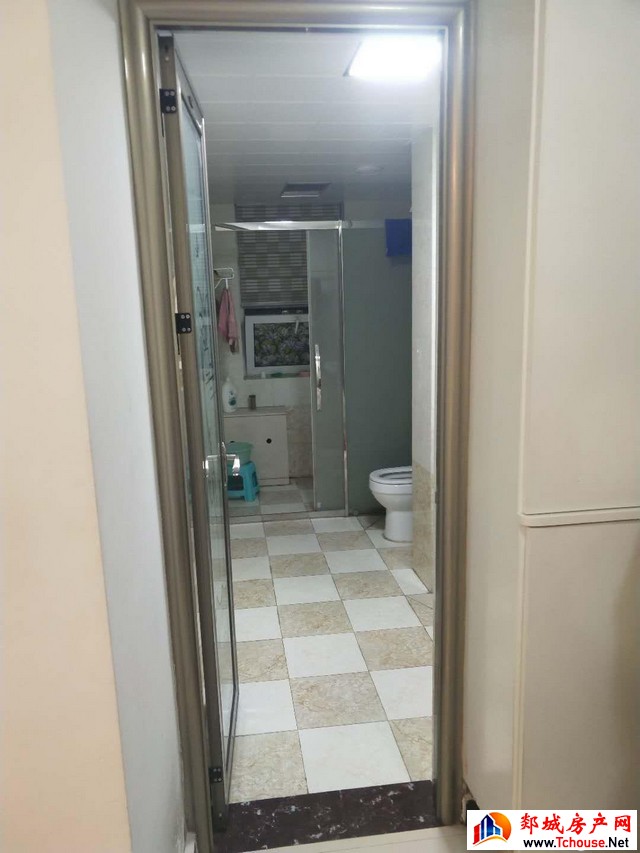 建馨嘉苑 3室2厅 135平米 精装修 109万元