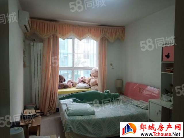 尚城嘉苑 2室2厅 75平米 简单装修 12000元/年
