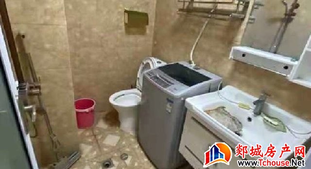 安信现代城 2室1厅 90平米 精装修 10000元/年